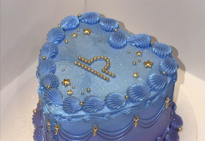 Blue heart cake with vintage piping by Gemini Cake Design